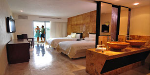 Deluxe Room - Sunset Royal Beach Resort - All Inclusive - Cancun, Mexico